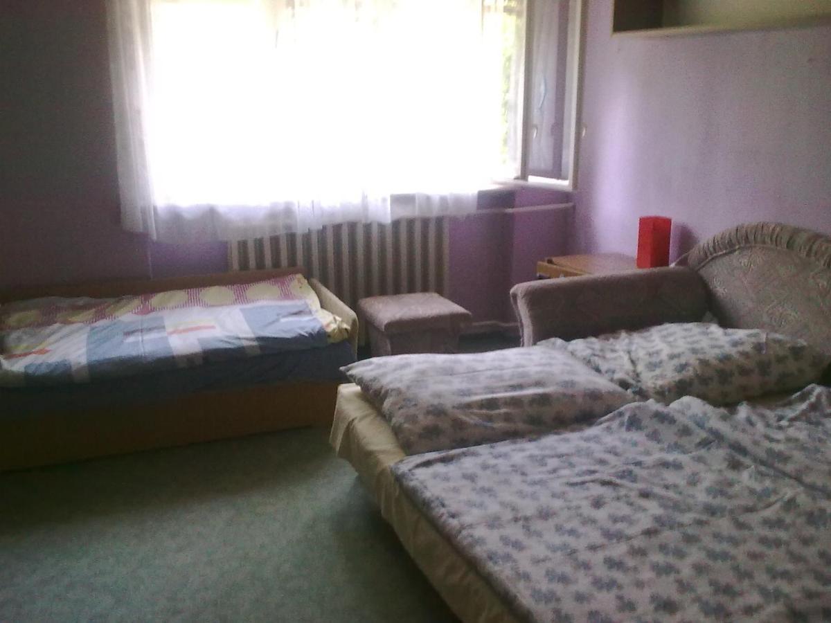 Hutter Vendégház Szántód Esterno foto