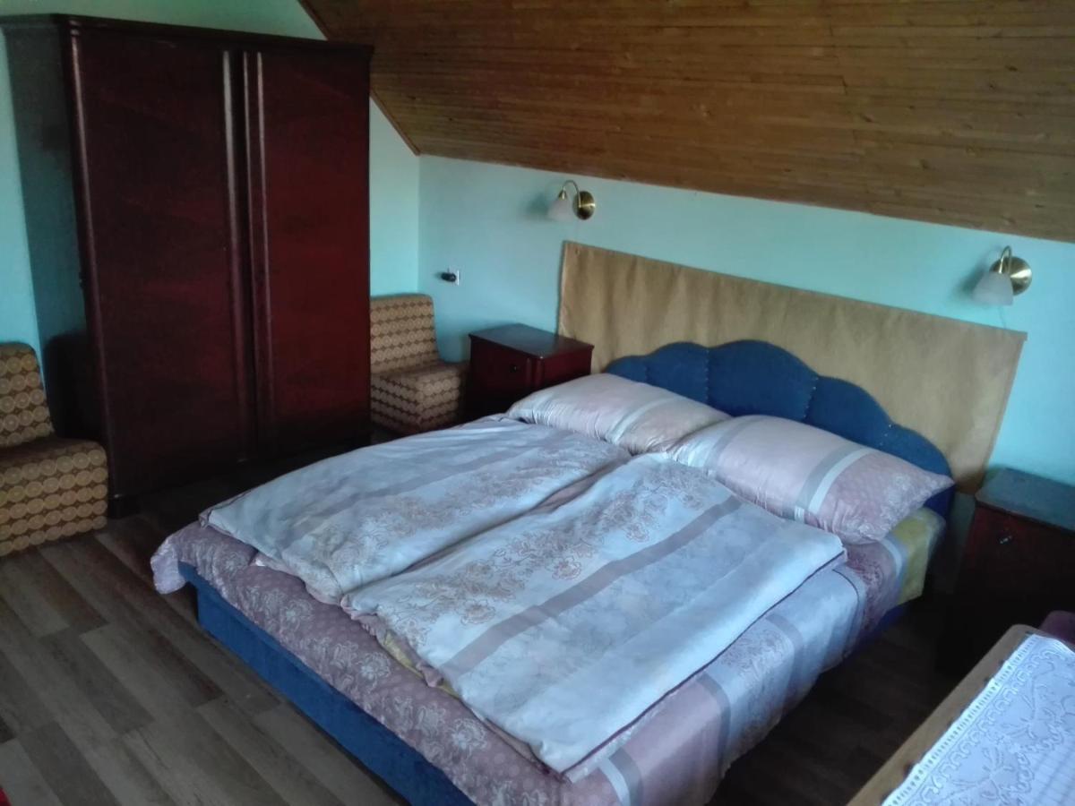 Hutter Vendégház Szántód Esterno foto