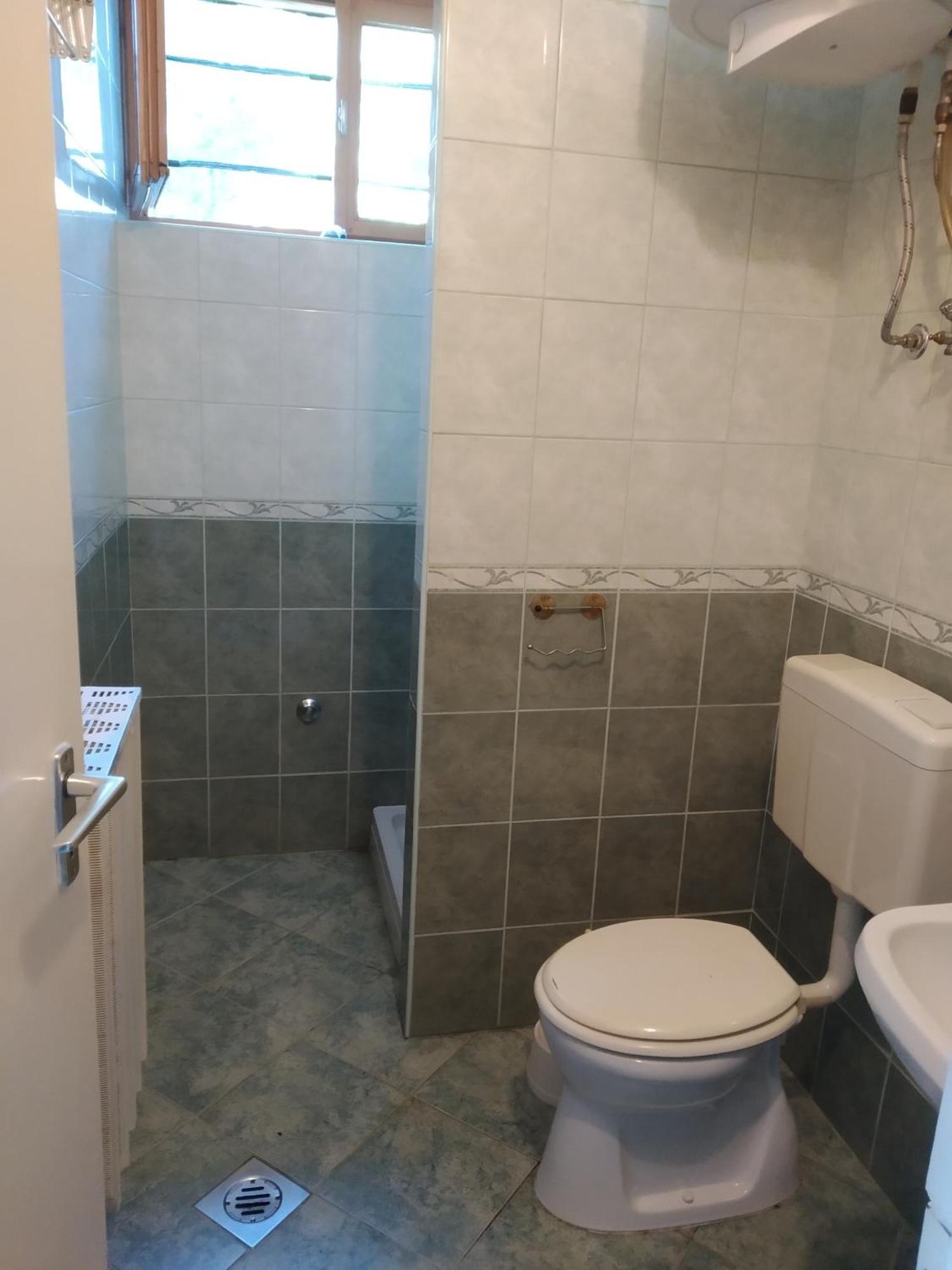 Hutter Vendégház Szántód Esterno foto