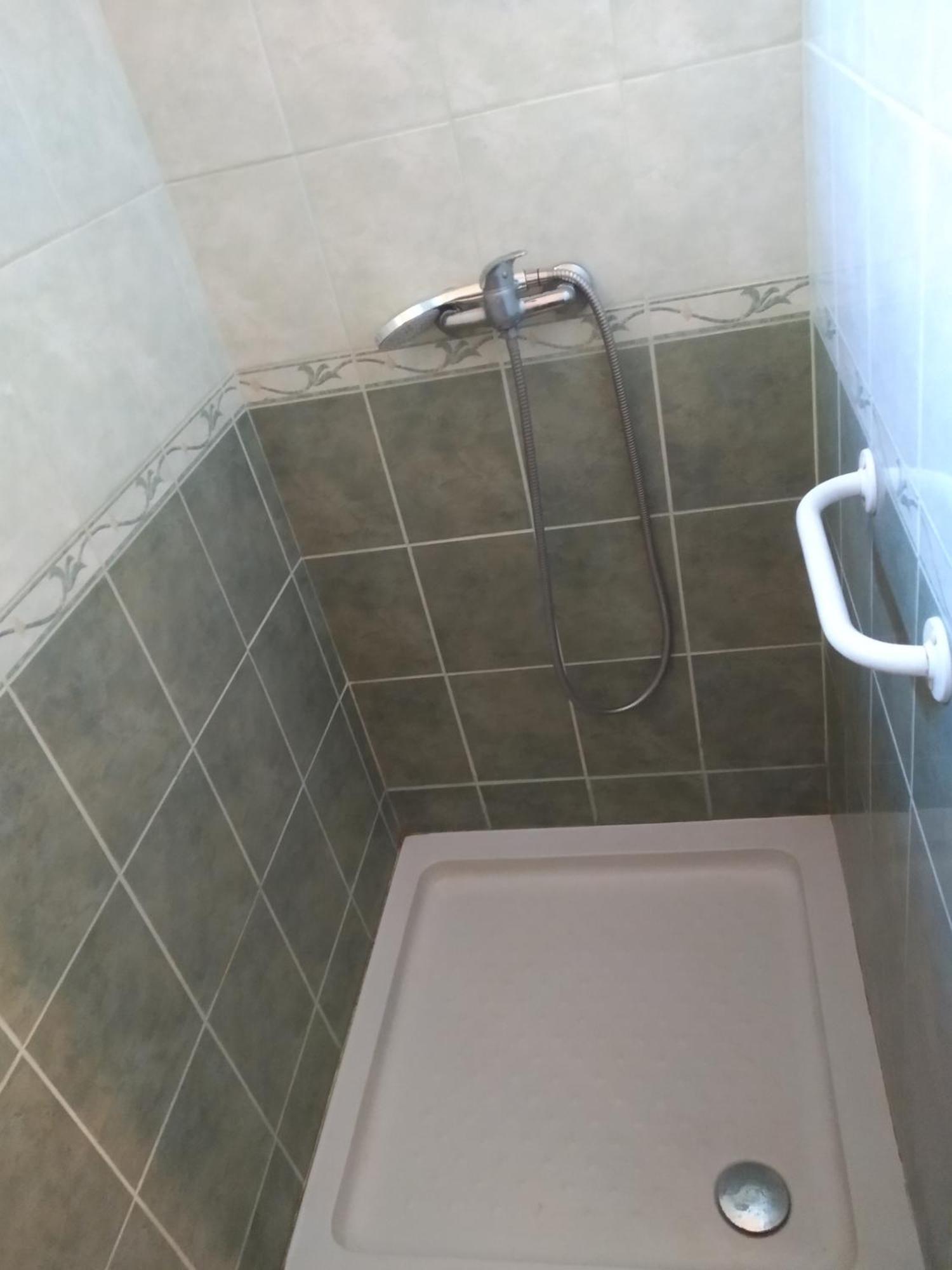 Hutter Vendégház Szántód Esterno foto
